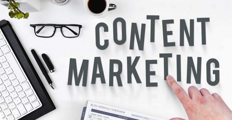 Comment externaliser le marketing de contenu : 6 conseils pour éviter les maux de tête